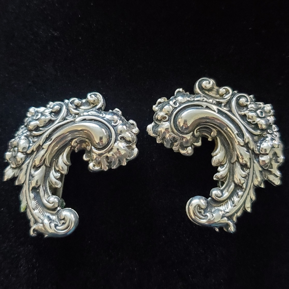 Vintage Elegant Victorian Style Silver Metal Ornate Clip On Earrings